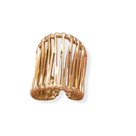 New! Woman Baroque Style Stainless Steel Rings. One Size. Gold Color - Picture 1 of 2